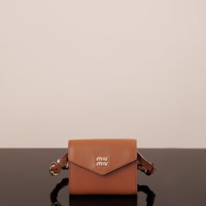미우미우 (팬더) 소가죽 숄더백 카라멜 브라운 5MT024
