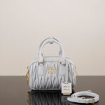 미우미우 (팬더) 아르카디에 메탈라세 핸드백 진주 그레이 5BB123