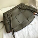 보테가 (징) 아르코 33 핸드백 모던 디자인 올리브 575941