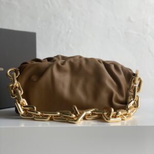 보테가 (징) 체인 파우치 클라우드 브라운 금색 체인 백 620230