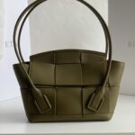 보테가 베네타 (징) 아르코 33 리에 면피 손가방 올리브 70047