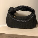 보테가 (징) 미니 조디 블랙 편직 가죽 호보백 609409