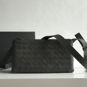 보테가 베네타 (징) 대형 메신저백 클래식 편직 소가죽 그레이 70089