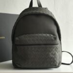 보테가 베네타 (징) 편직 소가죽 백팩 그레이 70078