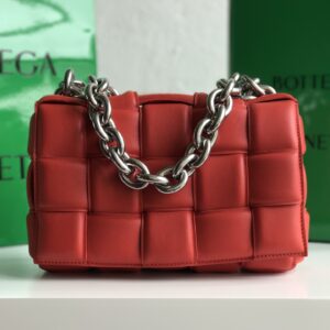 보테가 (징) 체인 카세트 레드 나파 소가죽 백 631421