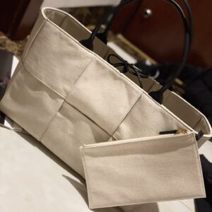 보테가 (징) 아르코 토트백 베이지 614486