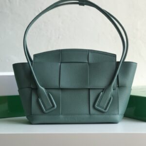 보테가 (징) 아르코 33 핸드백 모던 디자인 그린