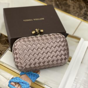 보테가 (징) 클러치백 그레이베이지 8651