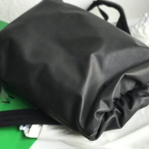 보테가 (징) 더 파우치 백팩 블랙629858