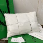 보테가 (징) 630348 손목 가방 아이보리 A4 수납 가능