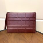 보테가 (징) 클러치백 브릭 레드 592781