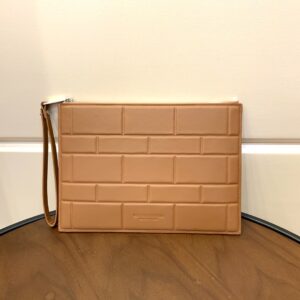 보테가 (징) 클러치백 브릭 패턴 베이지 592781