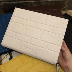 보테가 (징) 압纹 클러치백 화이트 572855