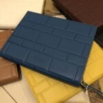 보테가 (징) 압纹 클러치백 블루 572855