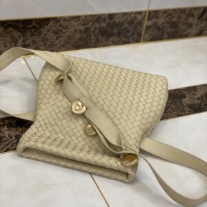 보테가 (징) 플랩 642637 베이지 편직 버튼 숄더백