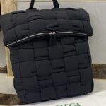 보테가 (징) 퀼팅 백팩 블랙