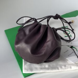 보테가 (징) 미니 더 블럽 나파 가죽 숄더백 퍼플651905