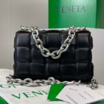 보테가 (징) 체인 카세트 블랙 나파 가죽 백 631421