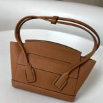 보테가 (징) 아르코 미디움 브라운 가죽 백 575941