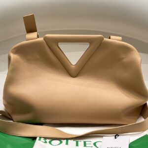 보테가 (징) 트라이앵글 핸드백 베이지 652446