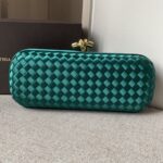 보테가 (징) 실크 리본 손잡이 클러치백 그린