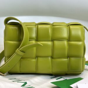 보테가 (징) 카세트 백 미디움 그린 70094