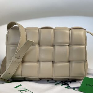 보테가 (징) 카세트 밝은 핑크 70094