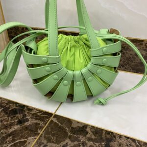 보테가 (징) 셸 백 미디움 그린 651819