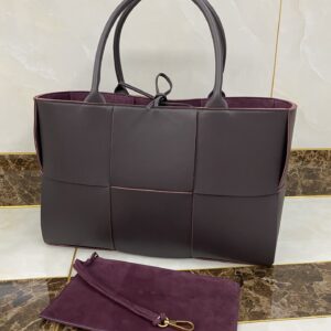 보테가 (징) 토트백 미디움 다크 편직 가죽 백 609175