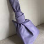 보테가 (징) 미니 손잡이백 소가죽 퍼플 652001