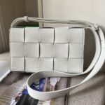 보테가 (징) 카세트 위빙 백 아이보리