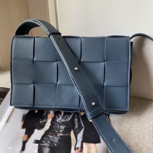 보테가 (징) 카세트 위빙 사각 숄더백 그레이 578004