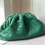 보테가 (징) 더 파우치 클라우드백 그린576227