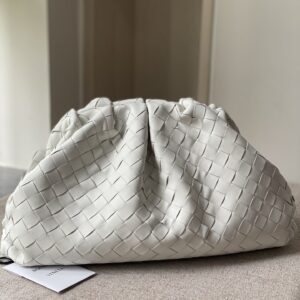 보테가 (징) 더 파우치 클라우드백 아이보리 576227