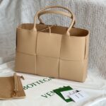 보테가 (징) 토트백 앙금색 대형 패브릭