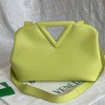 보테가 (징) 삼각형 손잡이백 마카롱 그린 652446