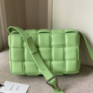 보테가 (징) 카세트 백 미디움 그린 70094