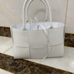 보테가 (징) 미니 토트백 화이트