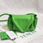 보테가 (징) 비크 추리닝백 그린 658521