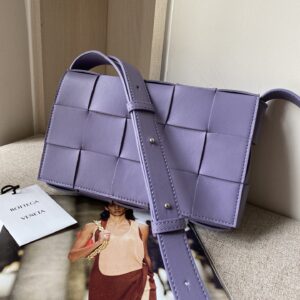 보테가 (징) 카세트 웨이브 백 퍼플