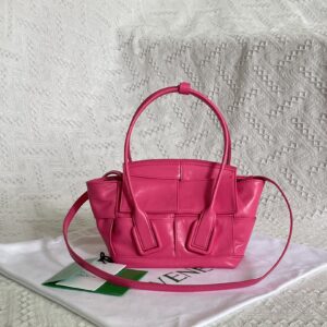 보테가 (징) 미니 아르코 오일 왁스 소가죽 핑크666874