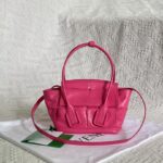 보테가 (징) 미니 아르코 오일 왁스 소가죽 백 핑크 666873