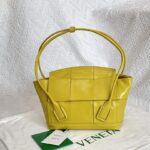 보테가 (징) 아르코33 오일 왁스 소가죽 토트백 옐로우 666874