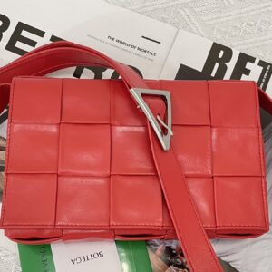 보테가 (징) 클러치백 레드 667298