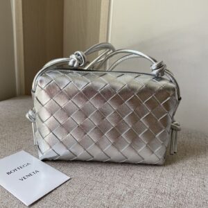 보테가 (징) 편직 미니 라운드 백 실버 666683