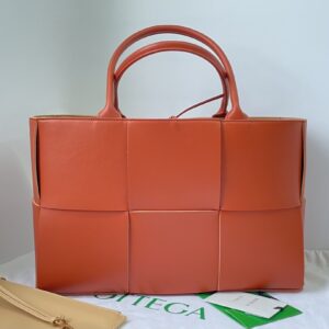 보테가 (징) 토트백 앙크르 색상 대형