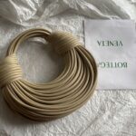 보테가 (징) 조디 손잡이 미니백 베이지 680934