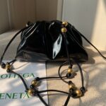 보테가 (징) 구름백 블랙 680186