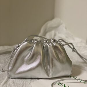 보테가 (징) 클라우드 백 실버 양가죽 576227