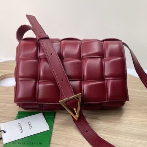 보테가 (징) 카세트 백 미디움 레드 70094